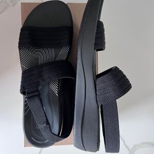 Clarks Women's, Arla Stroll Sandal NWT